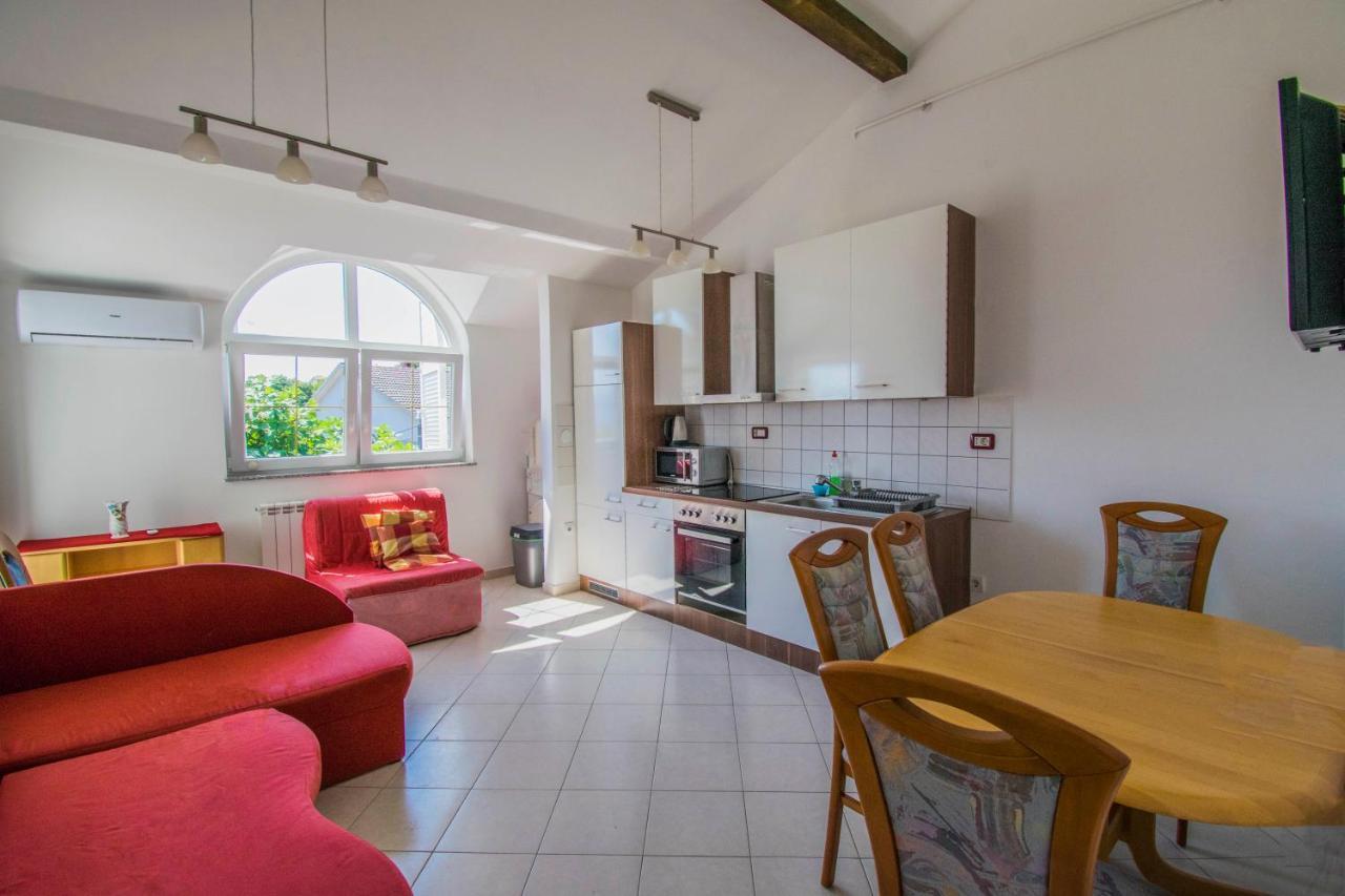 Apartments Relax Near Opatija Bagian luar foto