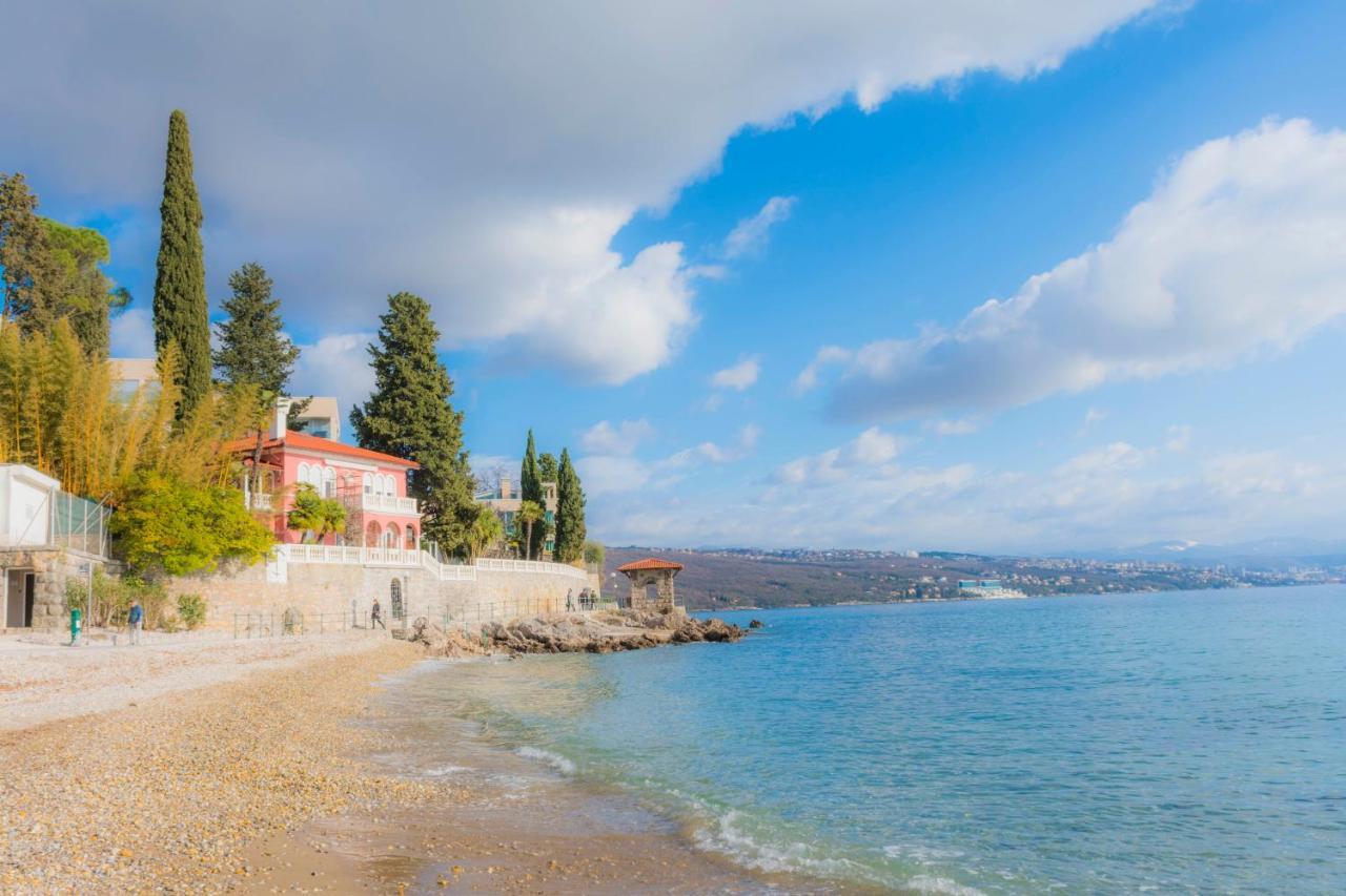 Apartments Relax Near Opatija Bagian luar foto