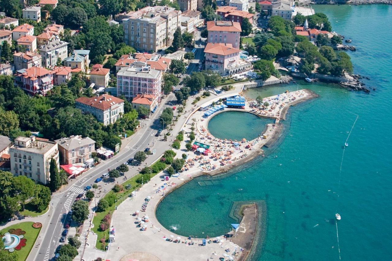 Apartments Relax Near Opatija Bagian luar foto