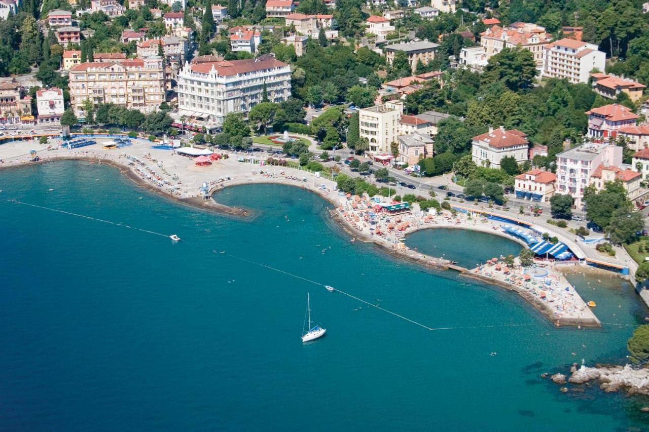 Apartments Relax Near Opatija Bagian luar foto