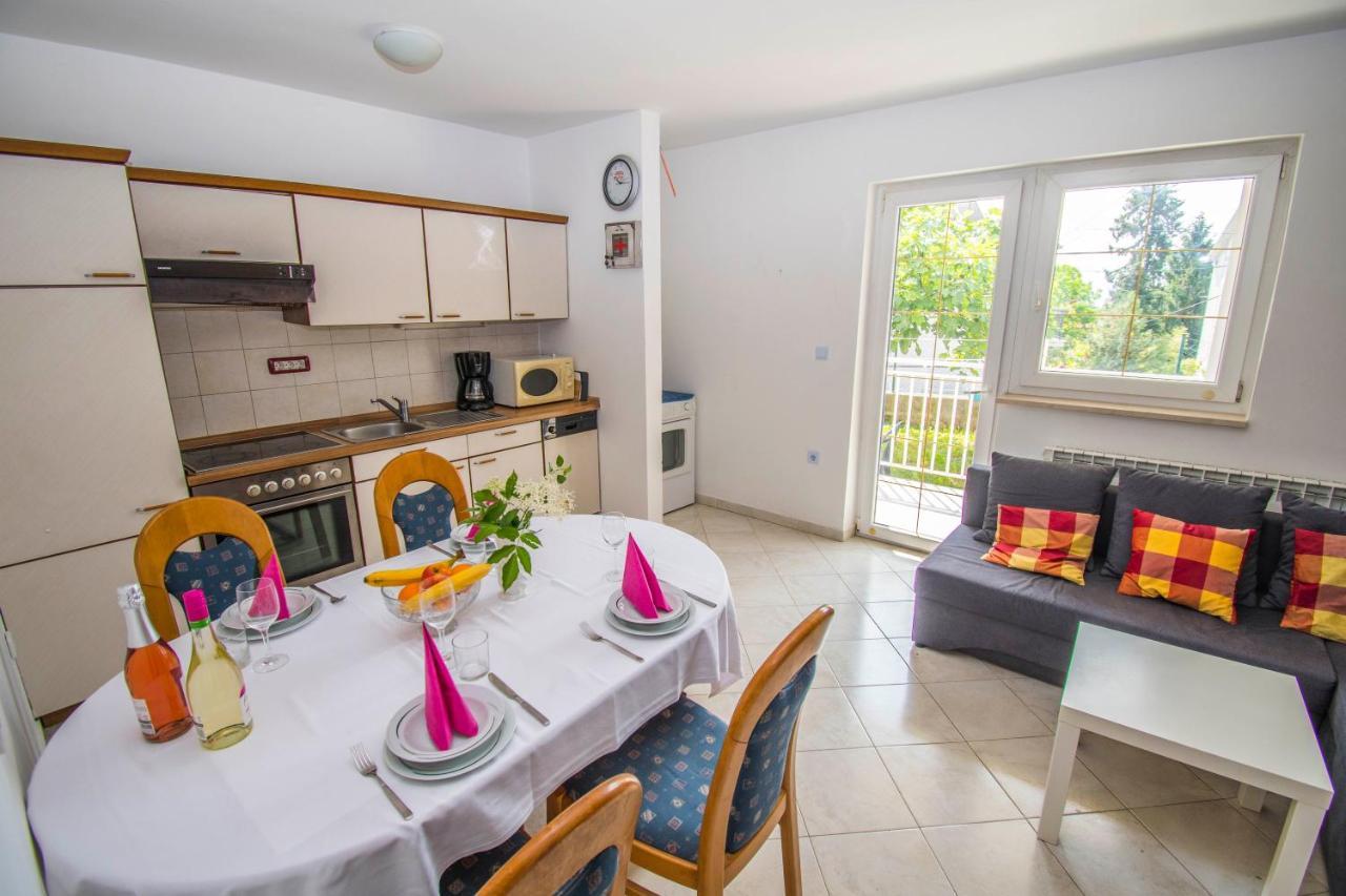 Apartments Relax Near Opatija Bagian luar foto