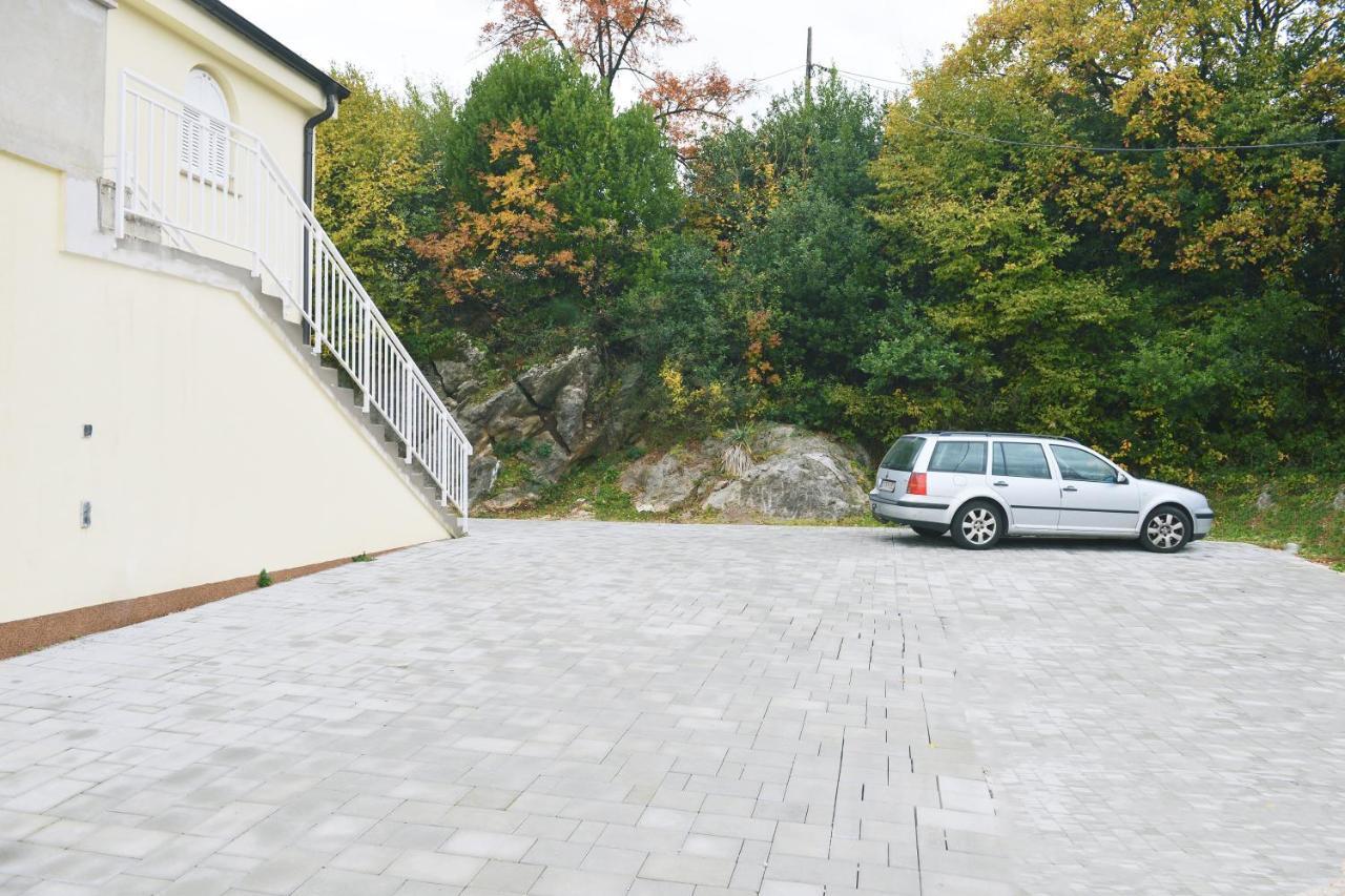 Apartments Relax Near Opatija Bagian luar foto